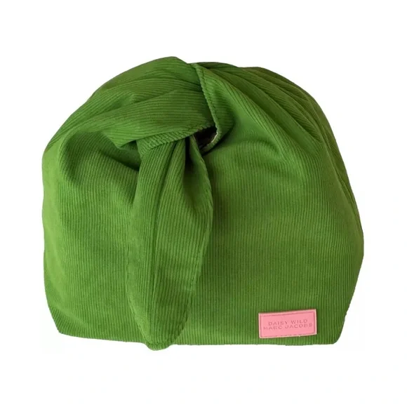 MARC JACOBS Daisy Wild Reversible Green/Pink Corduroy Tie Bag - 11 x 8 x… - Picture 2 of 6